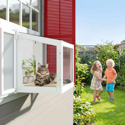 catio en bois élégant pour fenêtre
